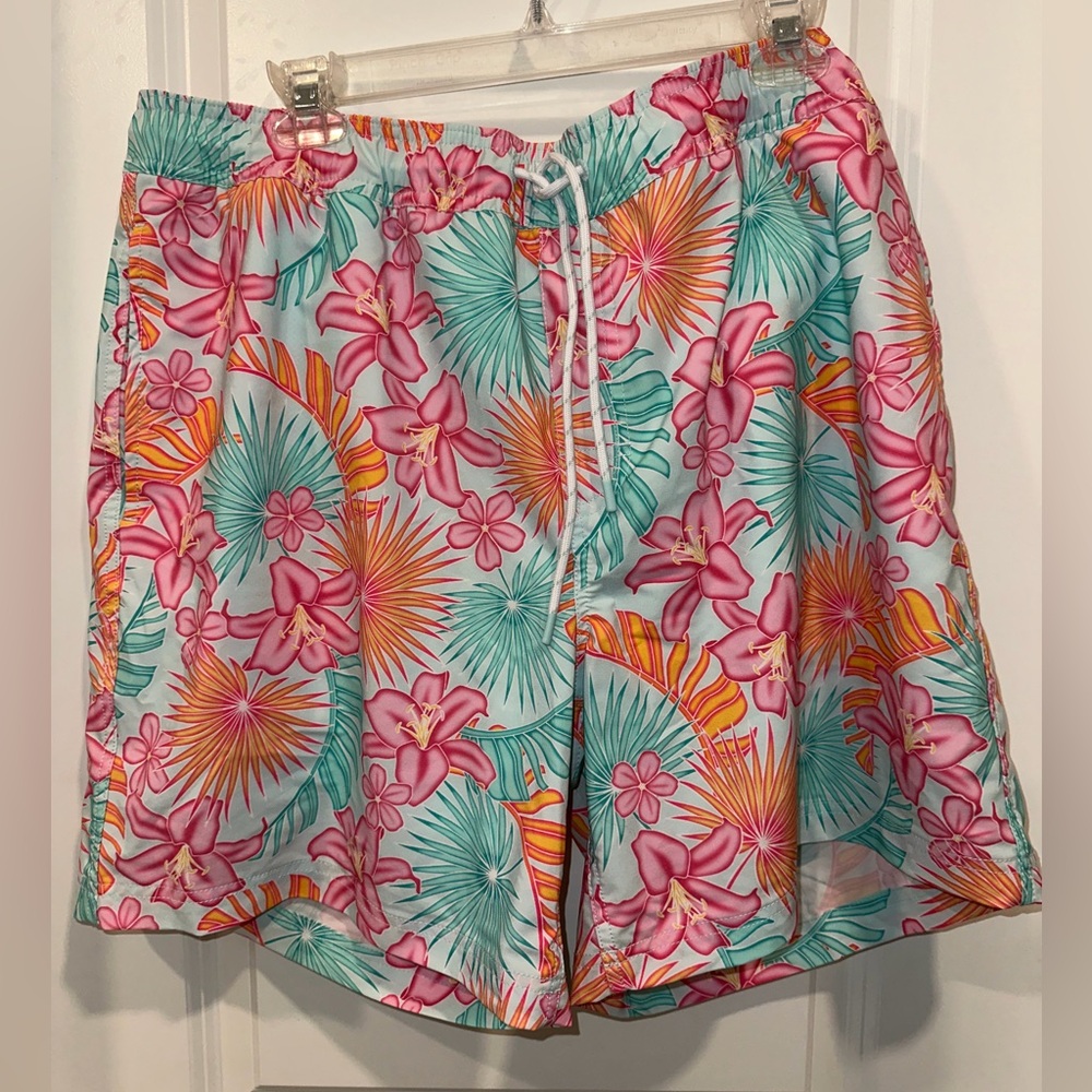 Tropical Floral Women's Shorts
